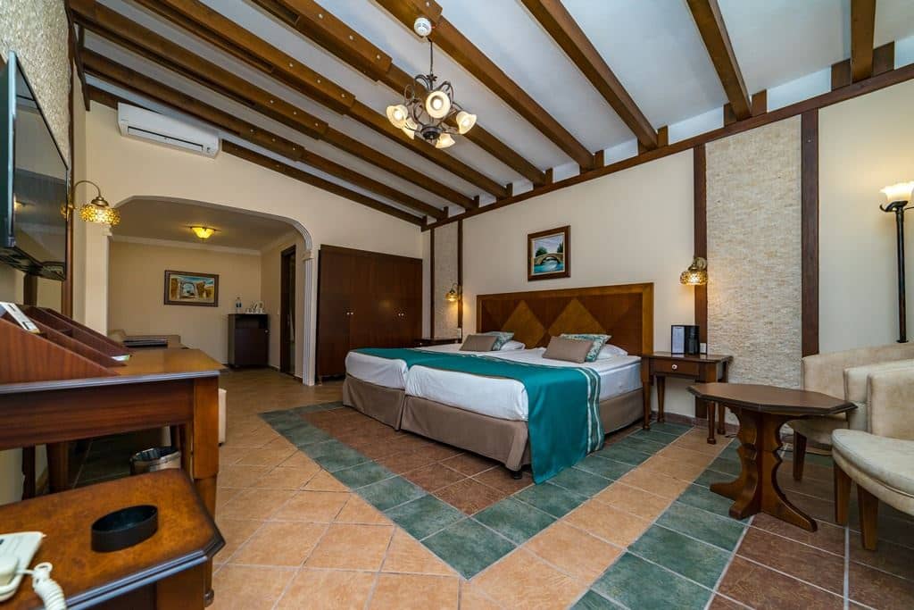 rooms-beach-room