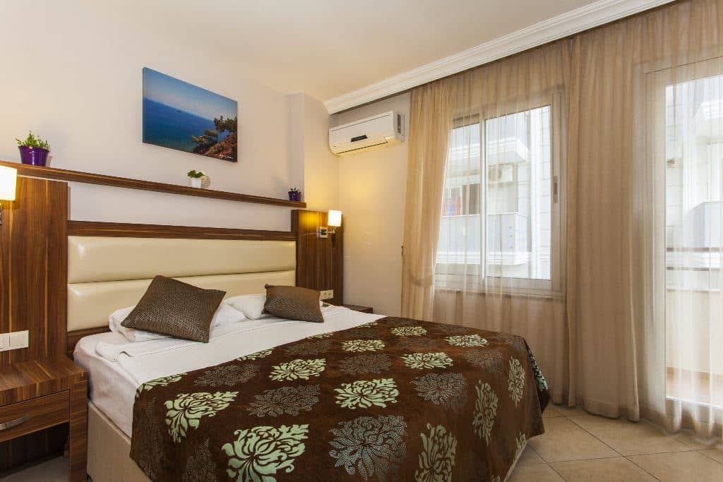 rooms-standard-room