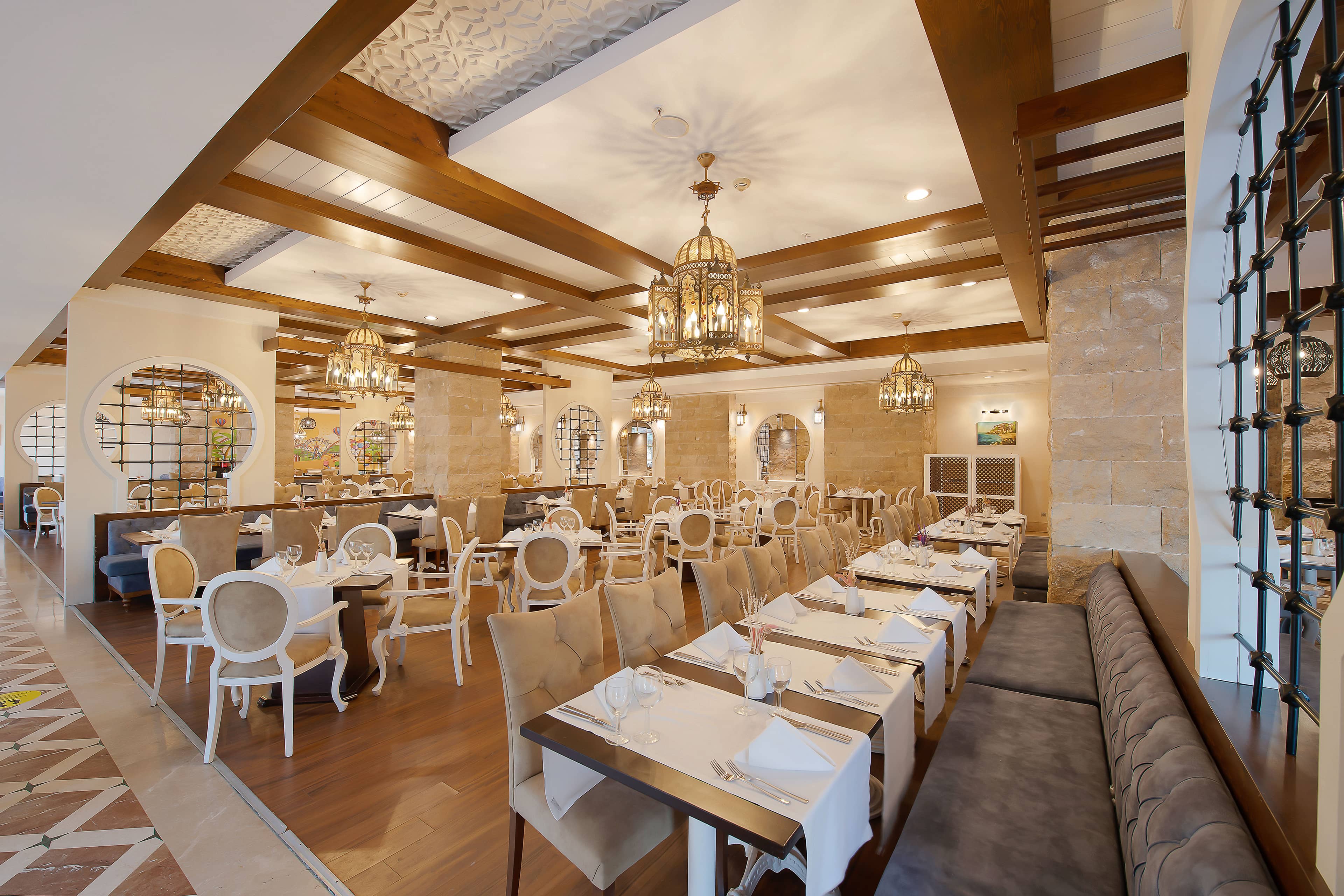 restaurants-yula-main-restaurant