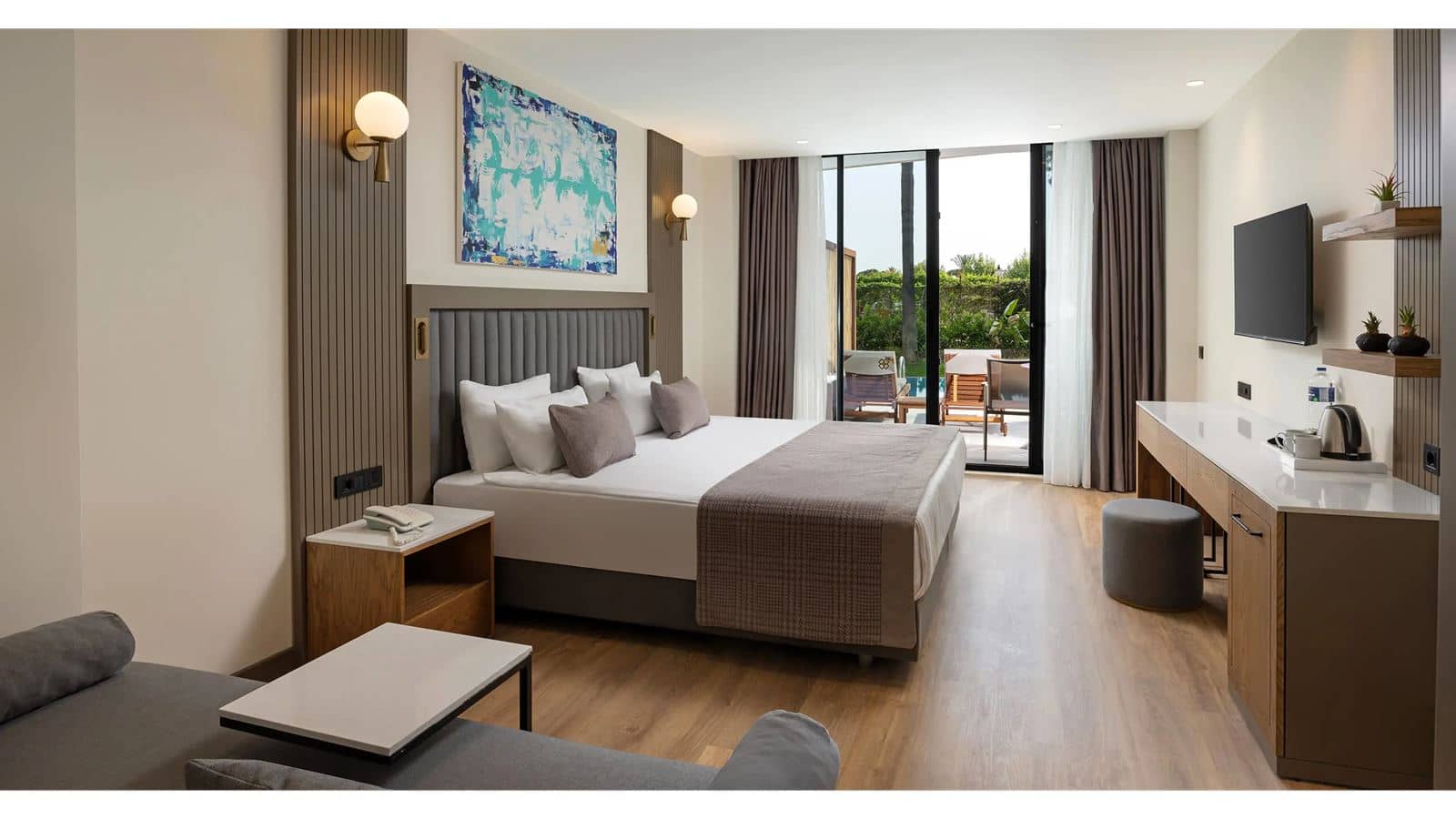 rooms-superior-swim-up-room