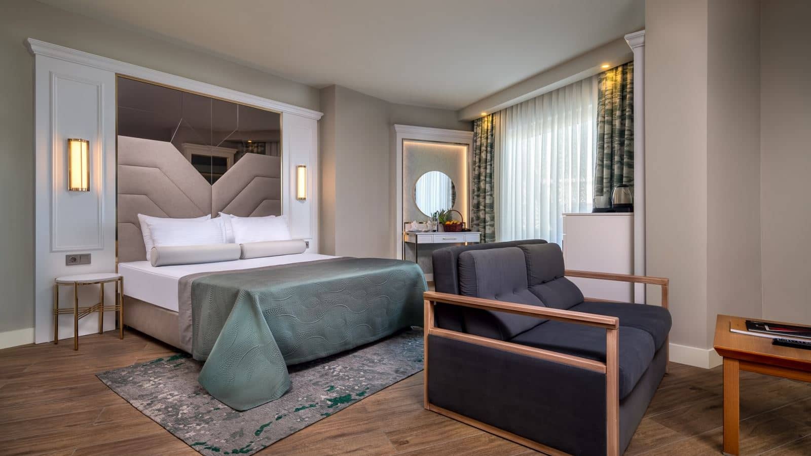 rooms-deluxe-terrace-room-with-jacuzzi