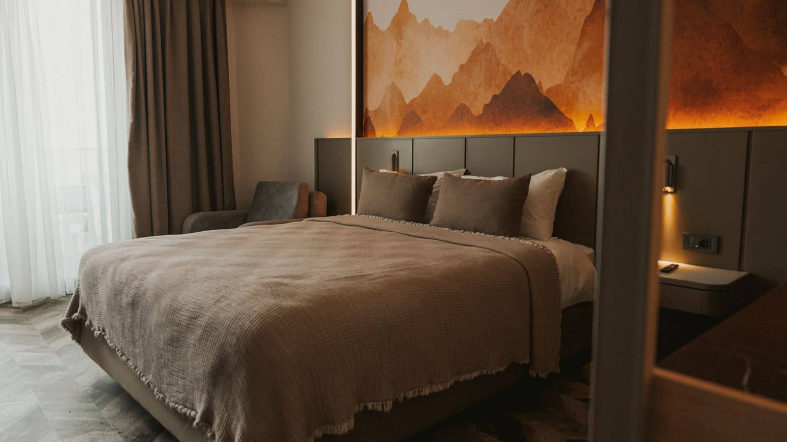 rooms-standard-room-land-view