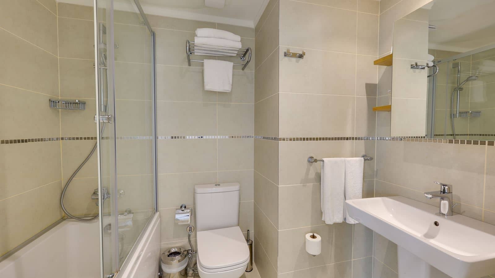 rooms-suite-family-2-bedrooms-seaview-balcony
