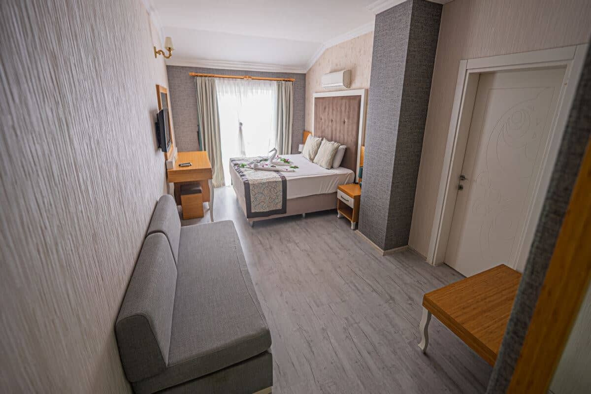 rooms-standard-room
