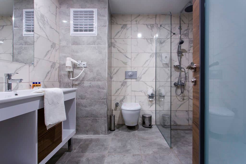 rooms-swim-up-3-rooms
