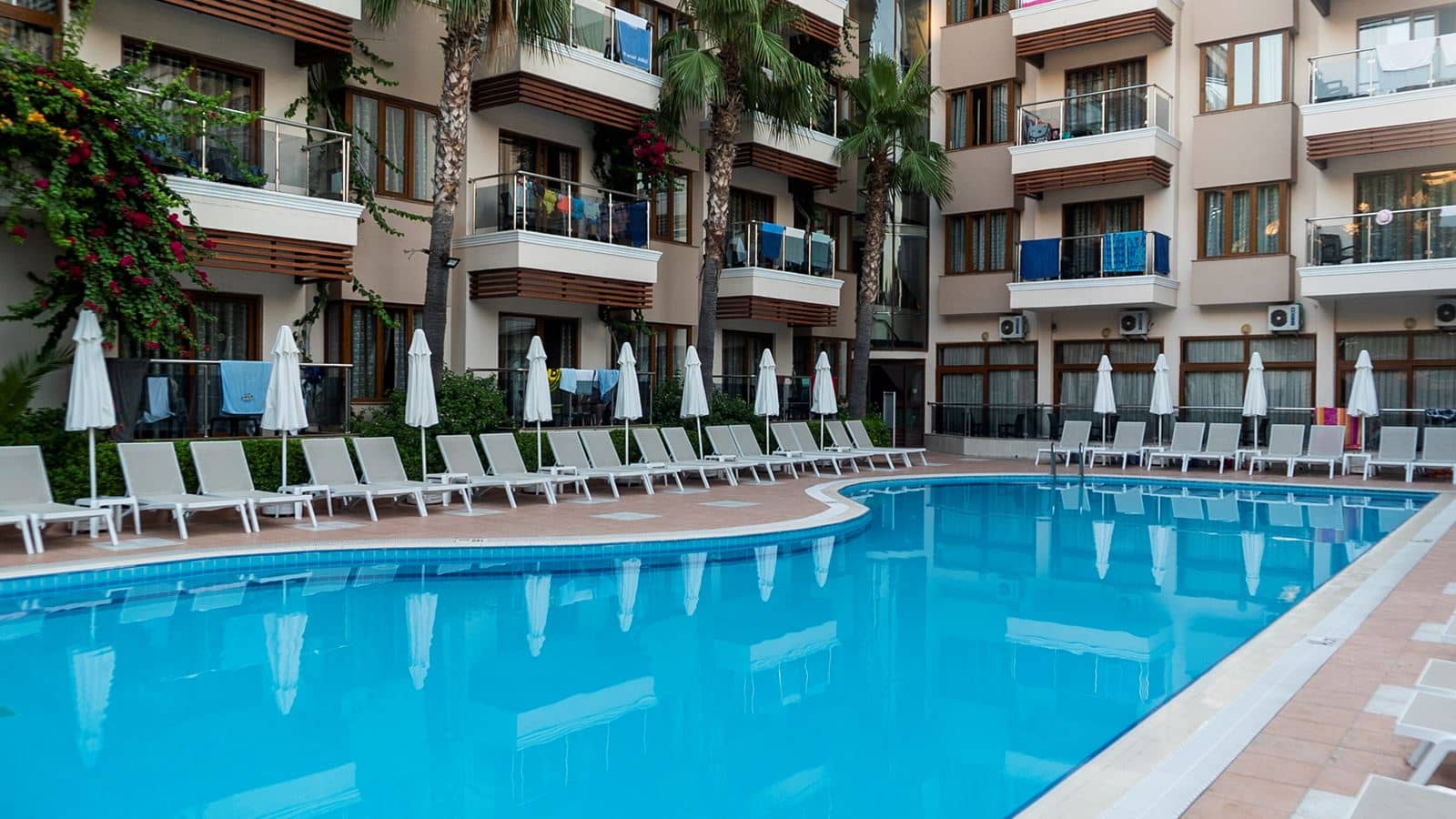 pools-outdoor-pool