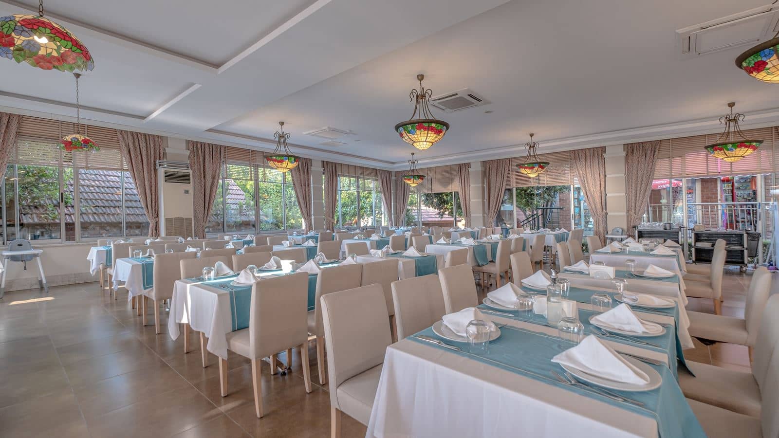 restaurants-restaurants