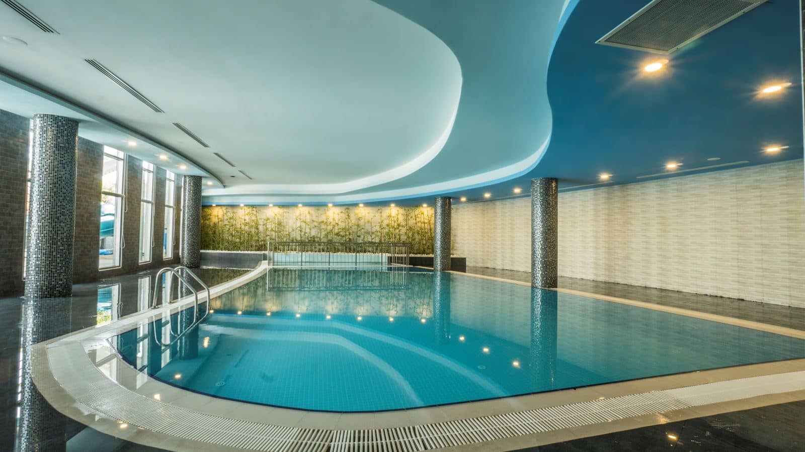pools-indoor-pool