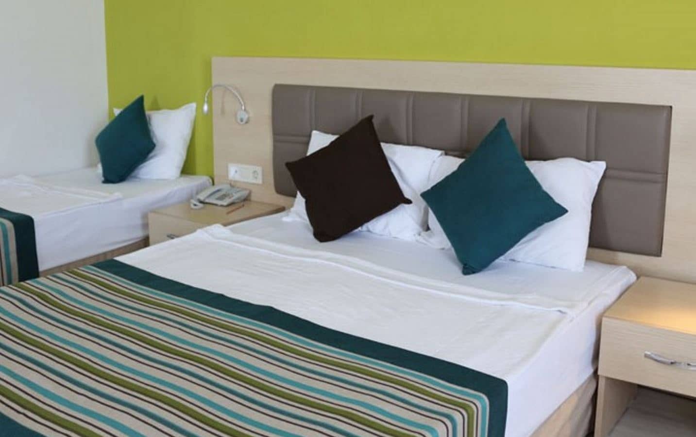 rooms-standard-room