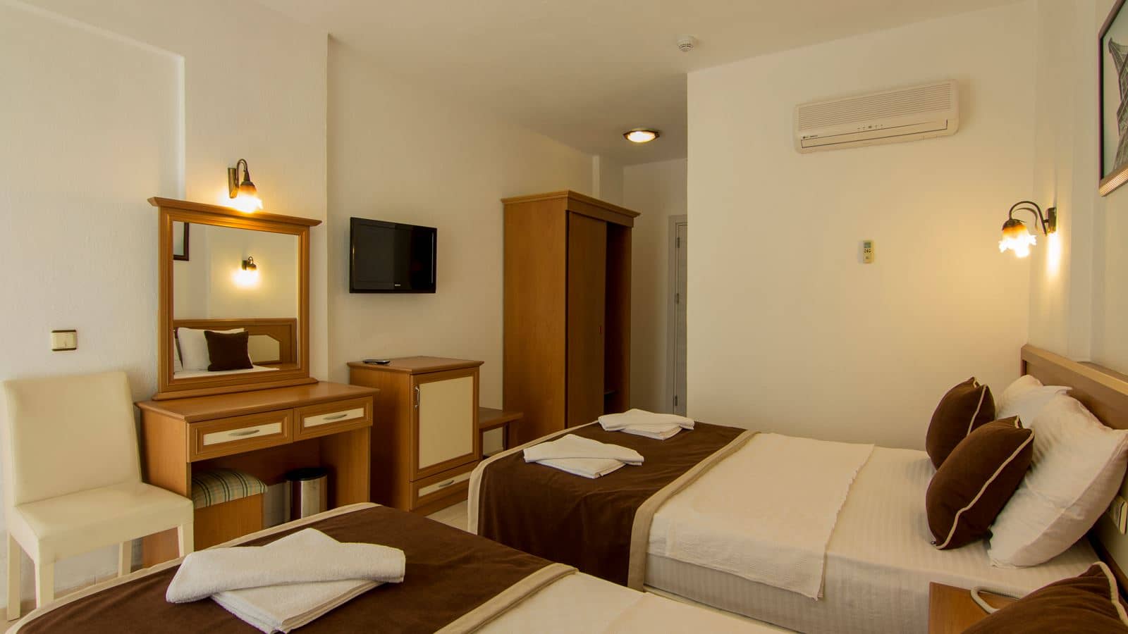 rooms-standard-room