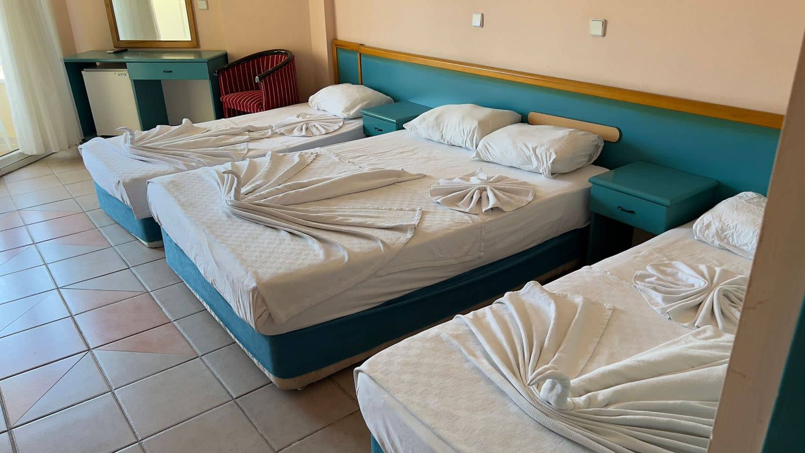 rooms-standard-room