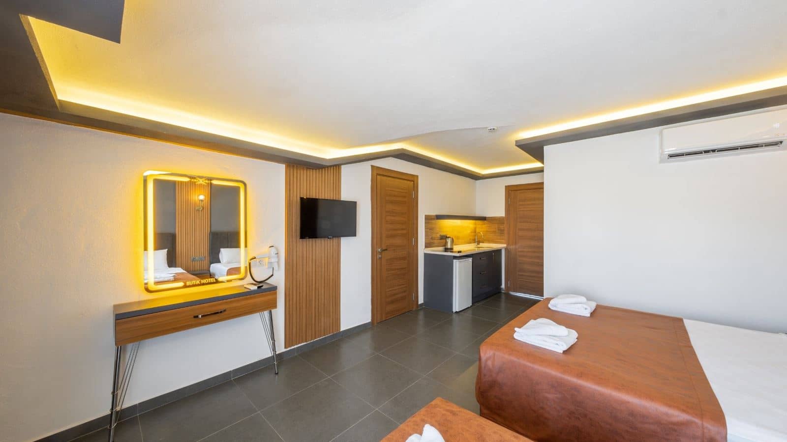 rooms-standard-room