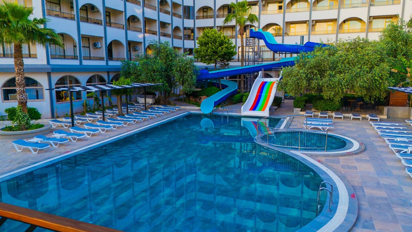 pools-outdoor-pool