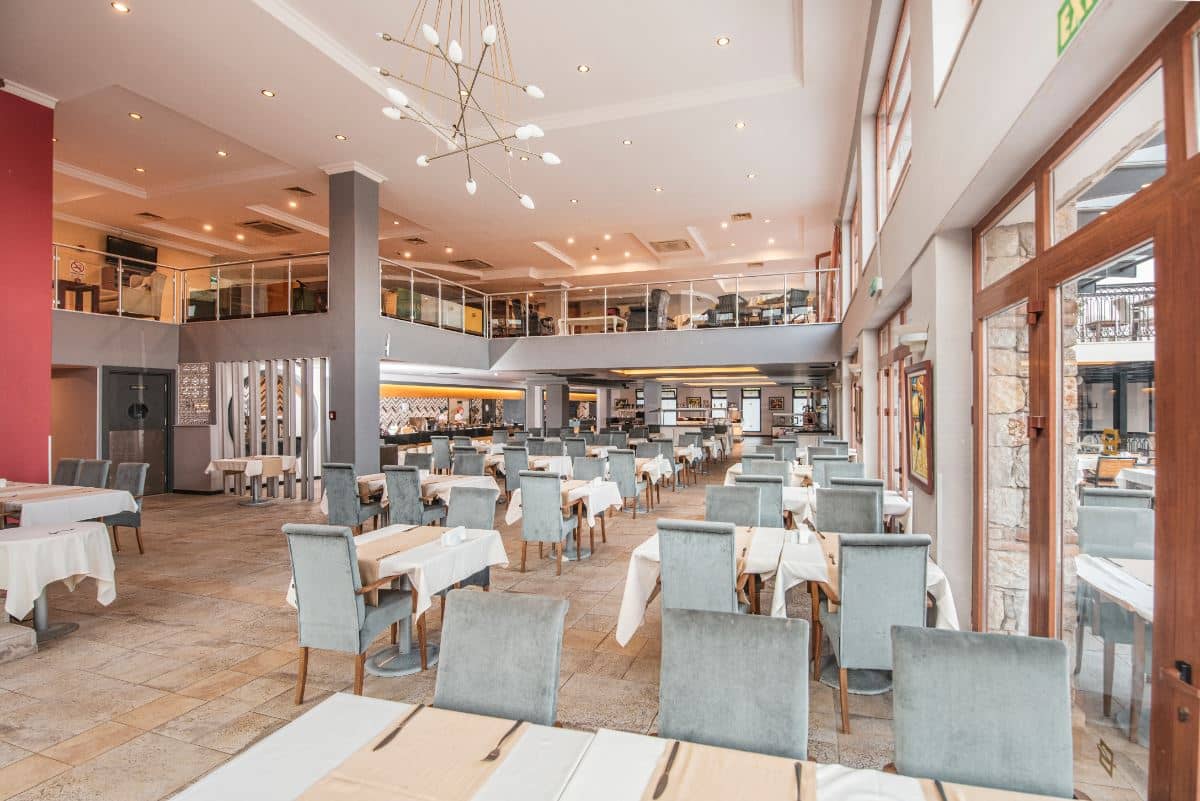 restaurants-restaurants