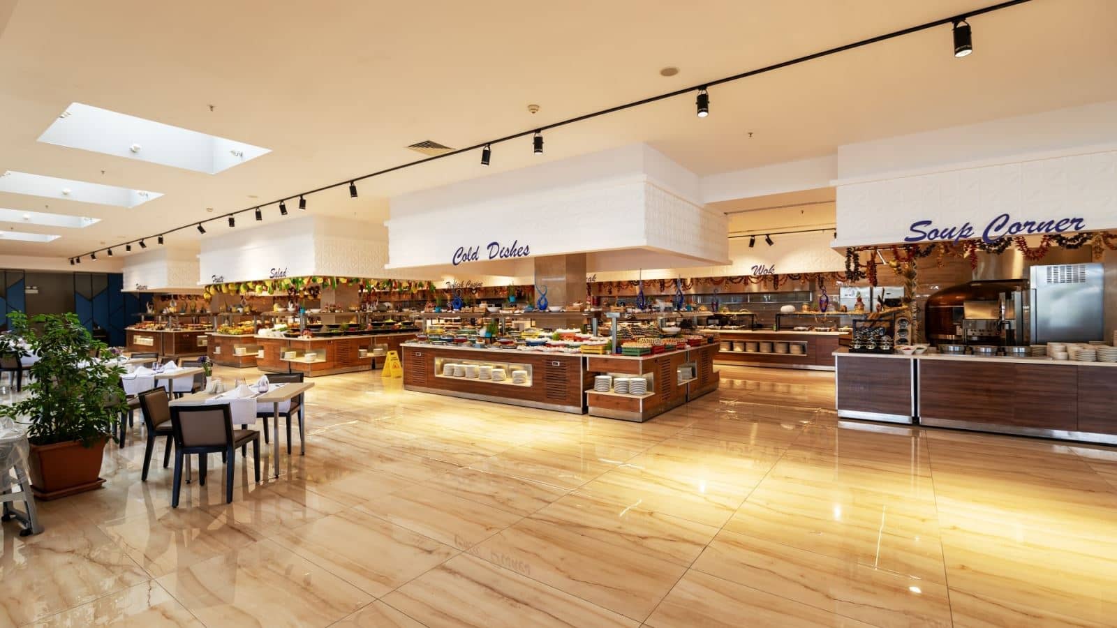 restaurants-crystal-restaurant