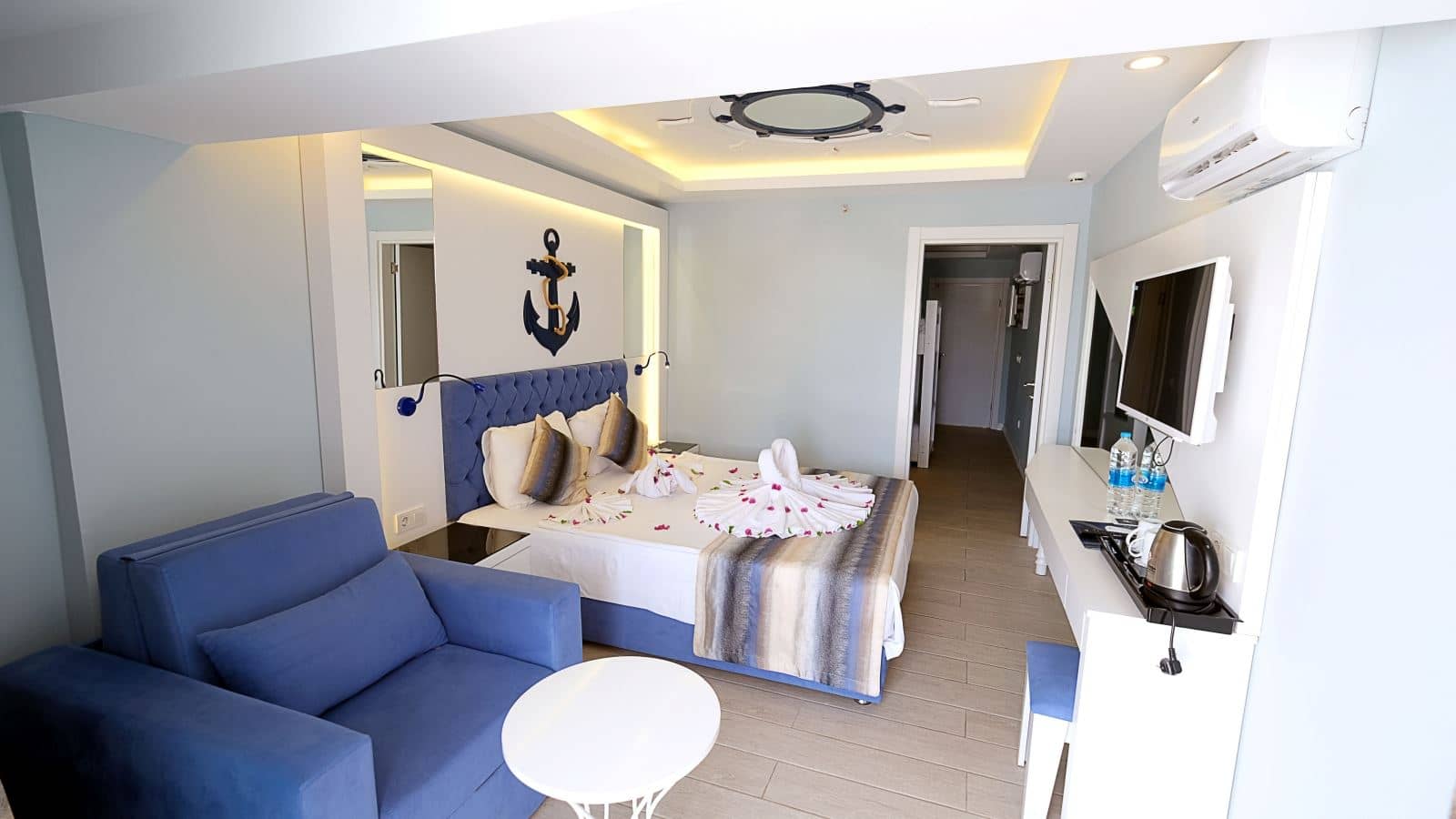 rooms-family-room