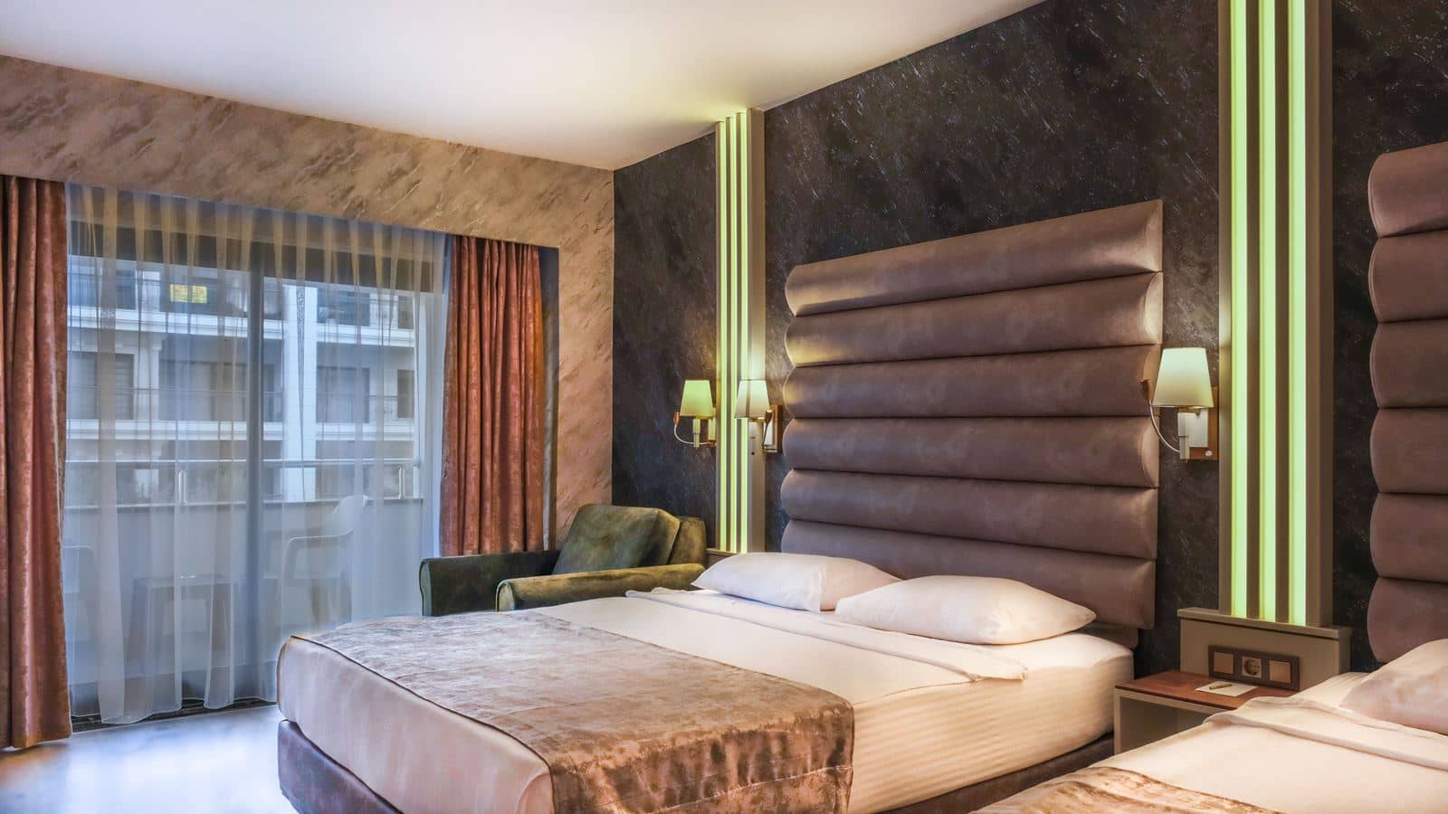 rooms-coral-room-standard