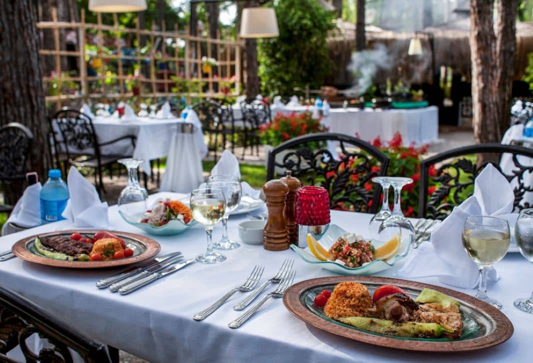 restaurants-restaurants