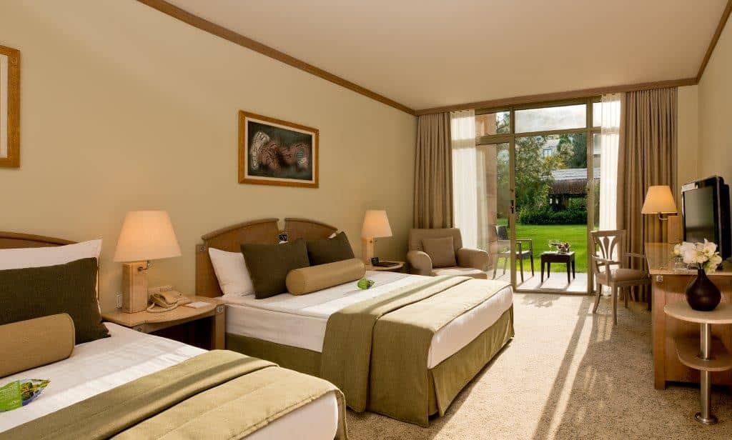 rooms-standard-room