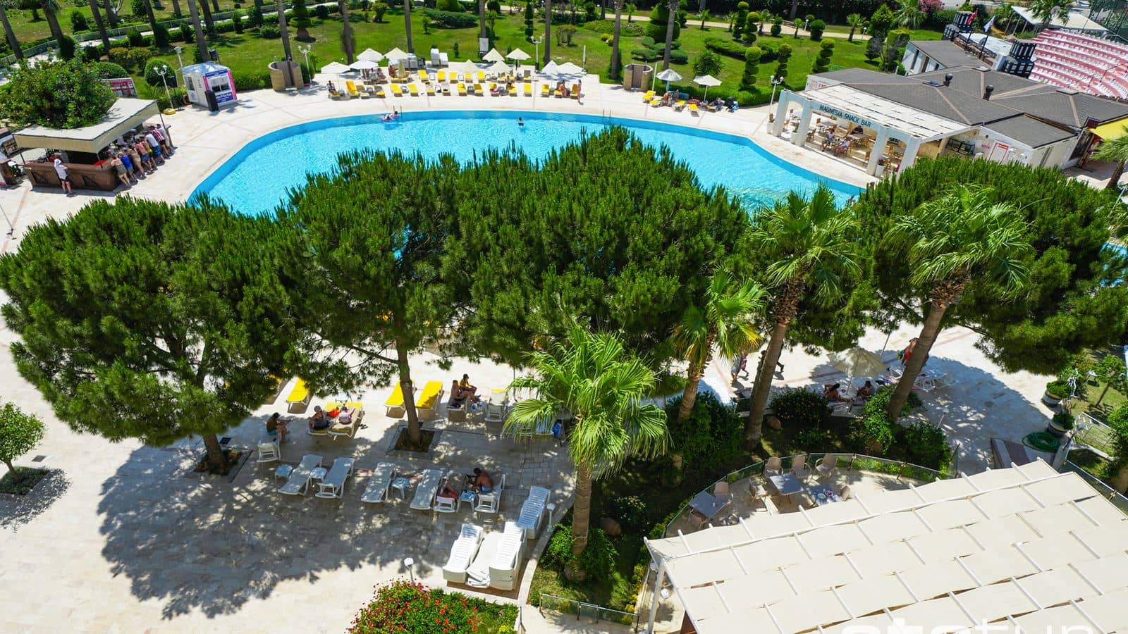 pools-outdoor-pool