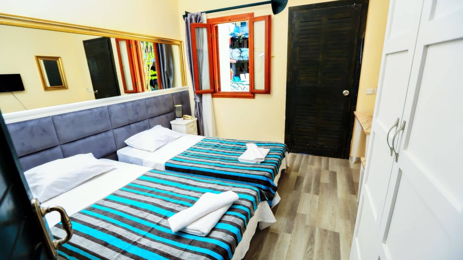 rooms-standart-room