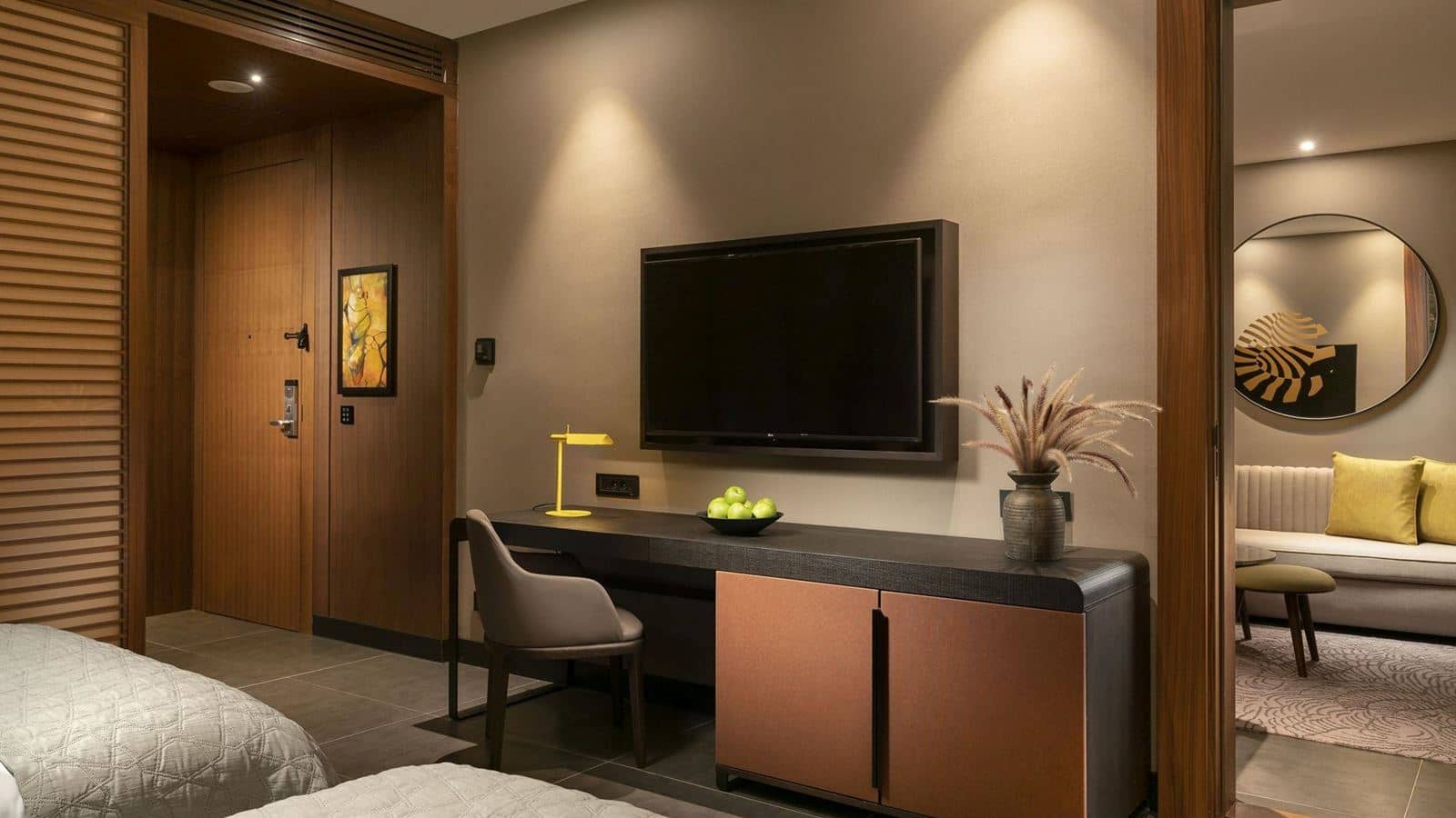 rooms-family-corner-terrace-suite-sea-view