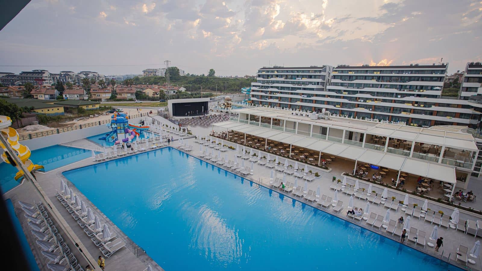 pools-outdoor-pool