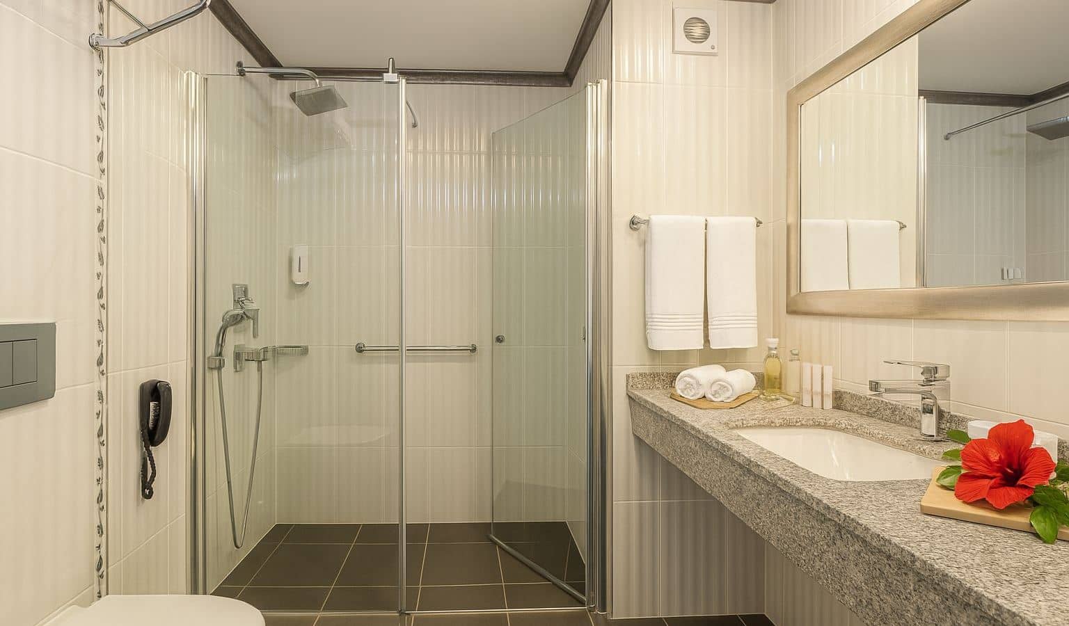 rooms-economy-room