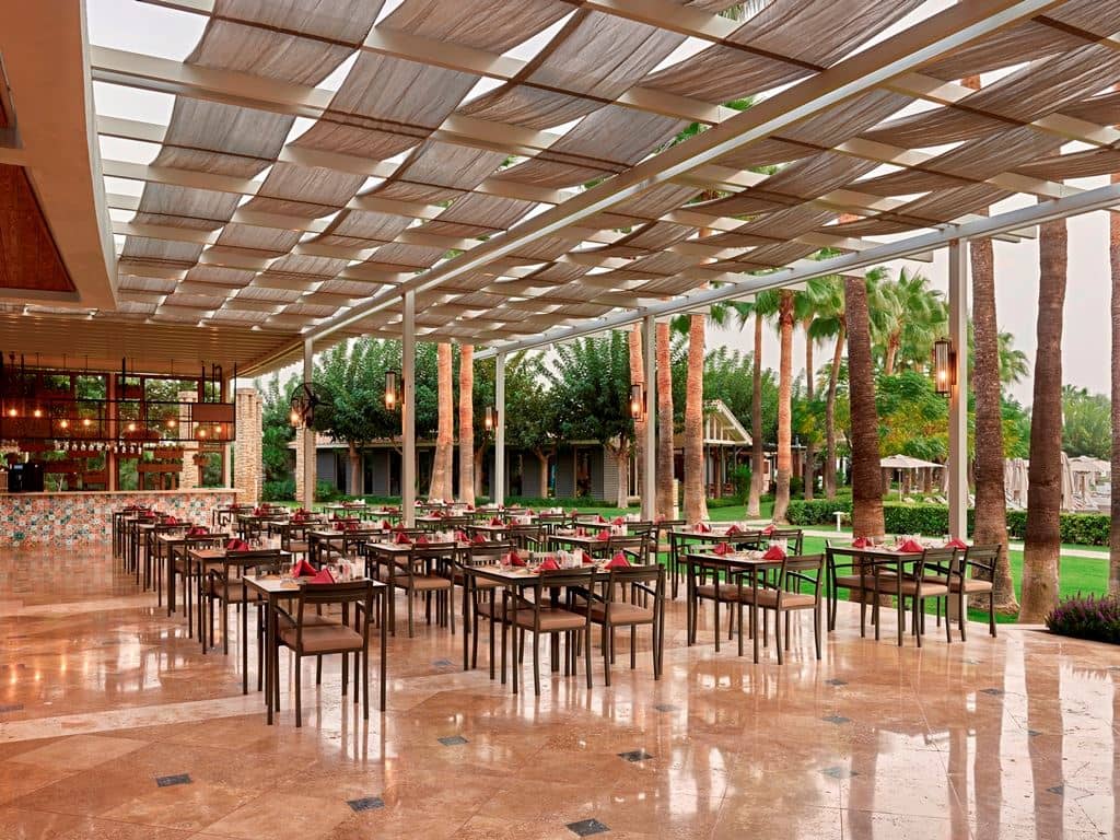 restaurants-zestful-bazaar-main-restaurant