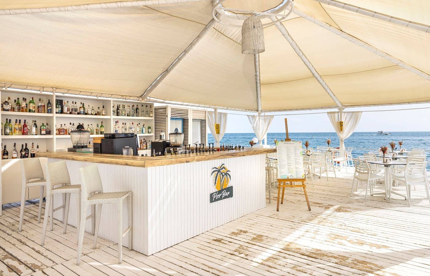 bars-pier-bar