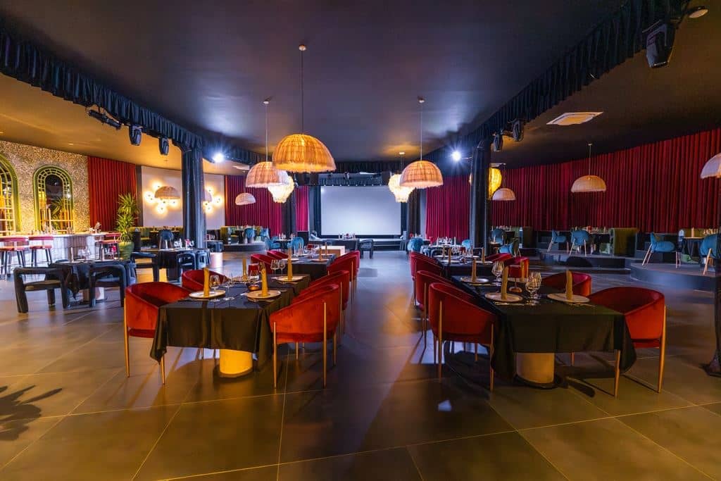 restaurants-lumière-cabaret-16+