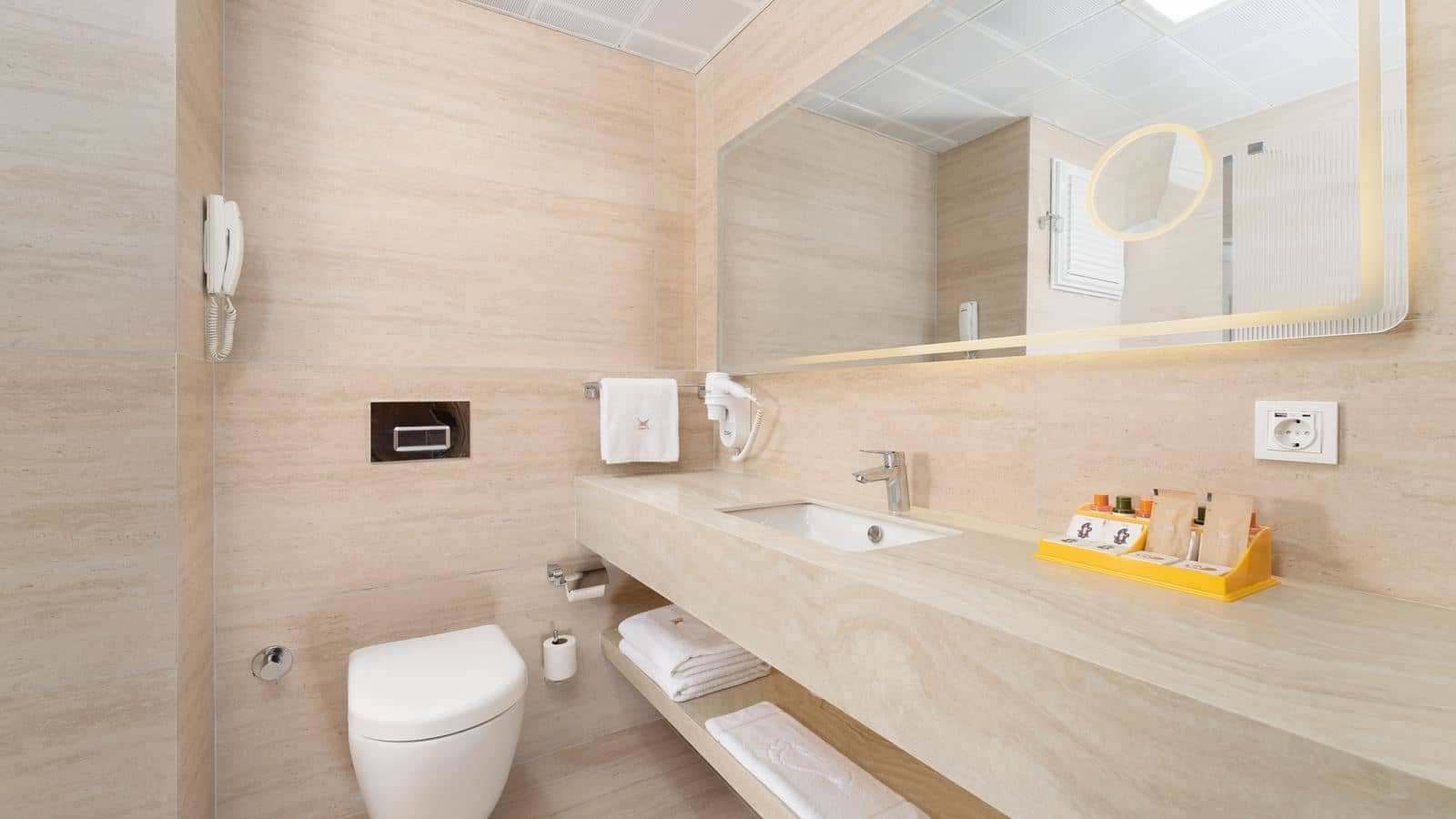 rooms-large-room