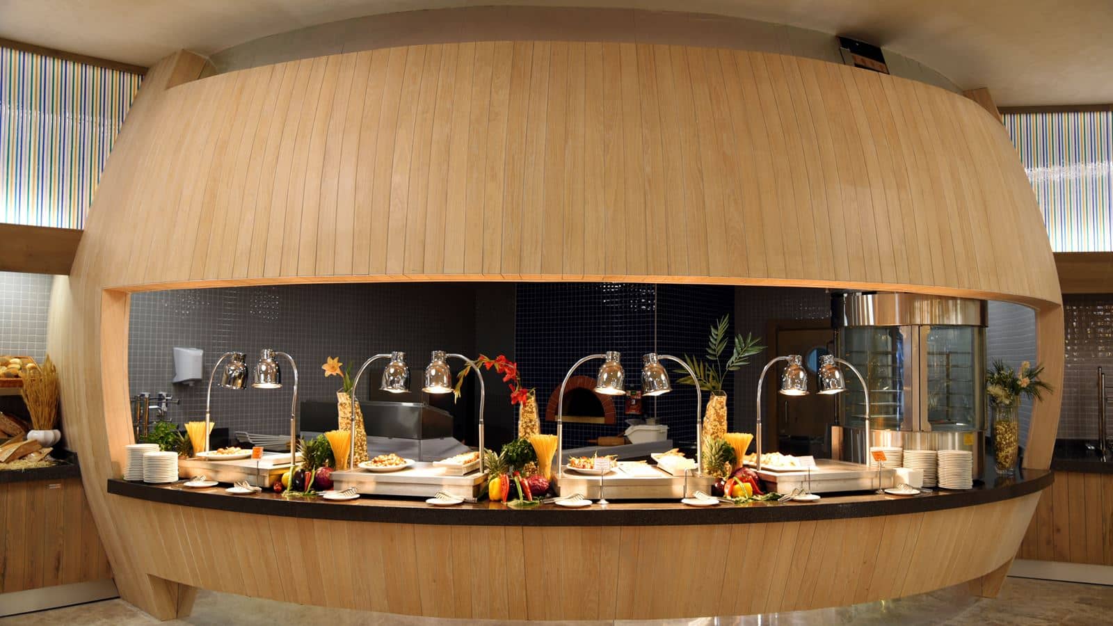 restaurants-royal-main-restaurant
