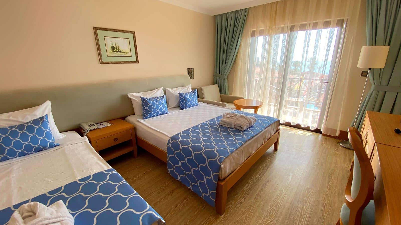 rooms-standard-room