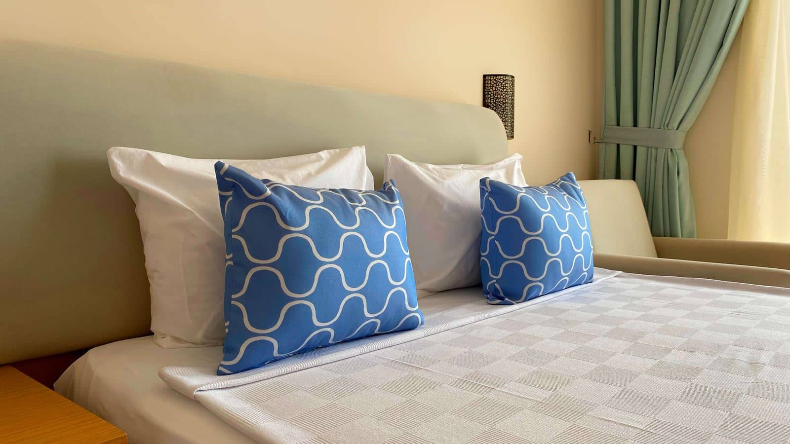 rooms-standard-room