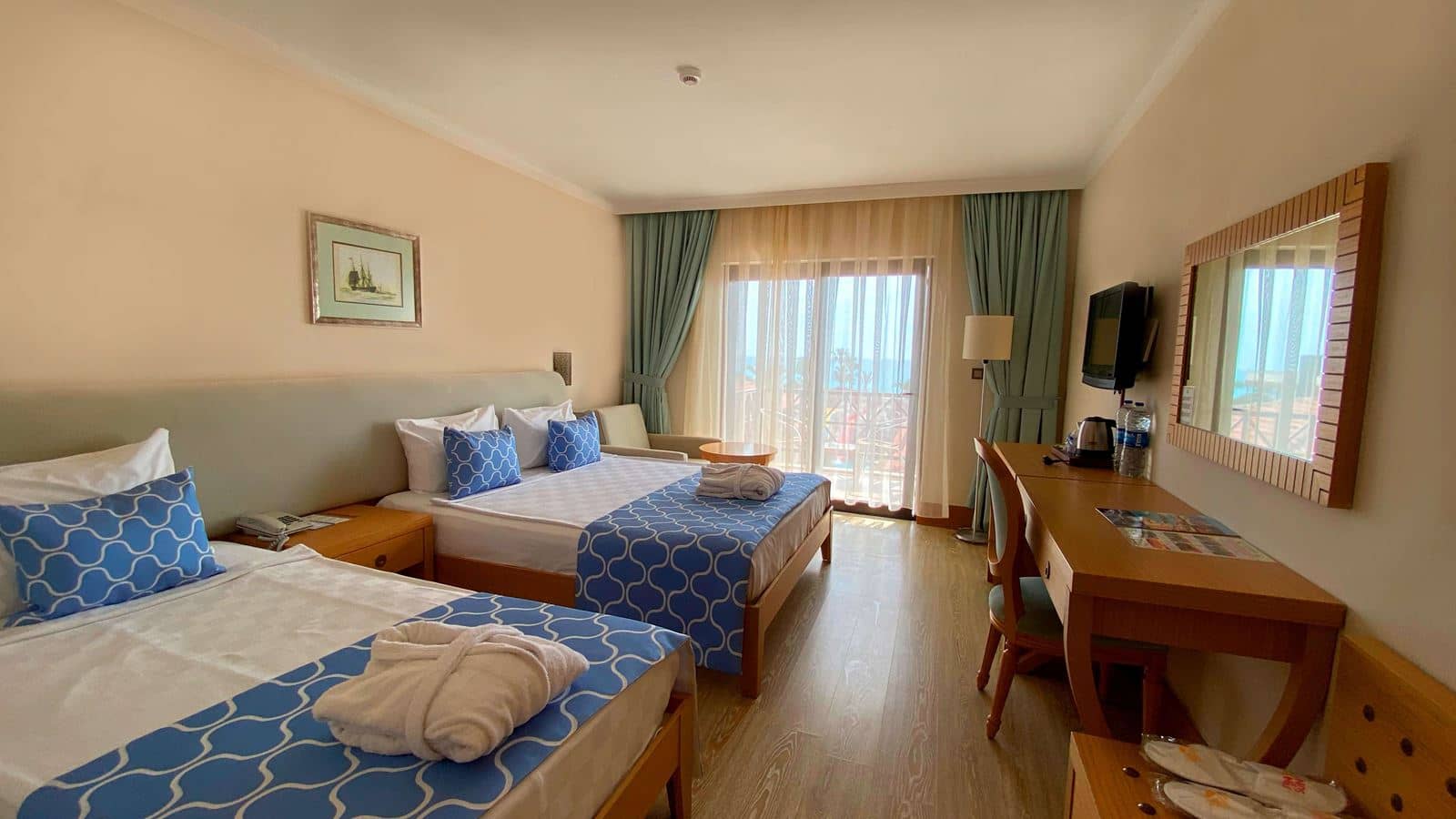 rooms-standard-room