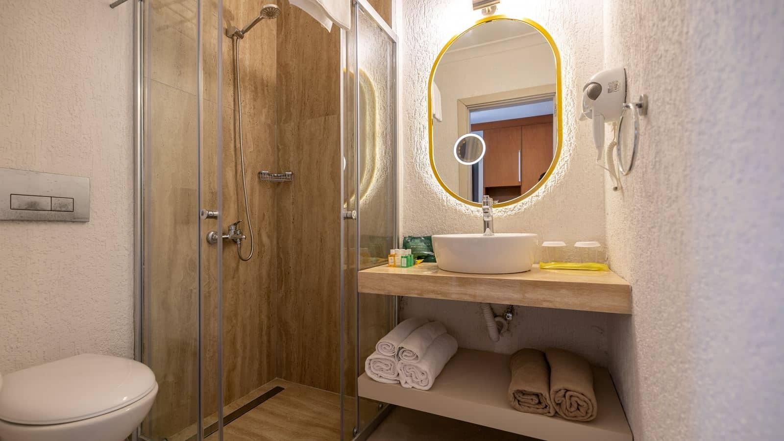 rooms-standard-room