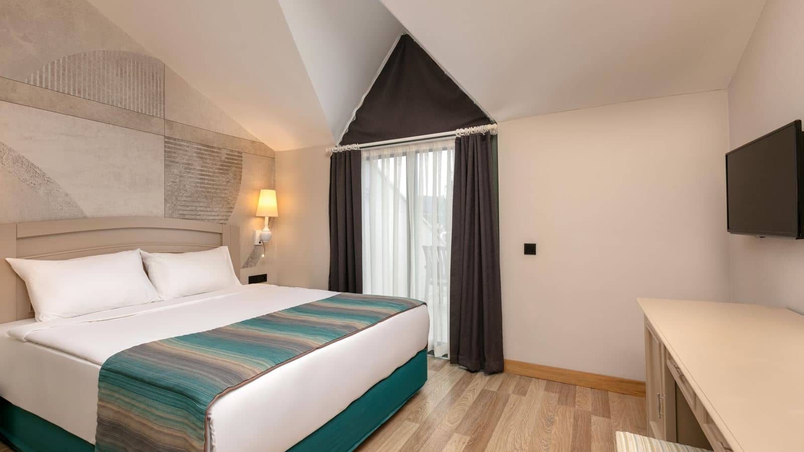 rooms-family-room