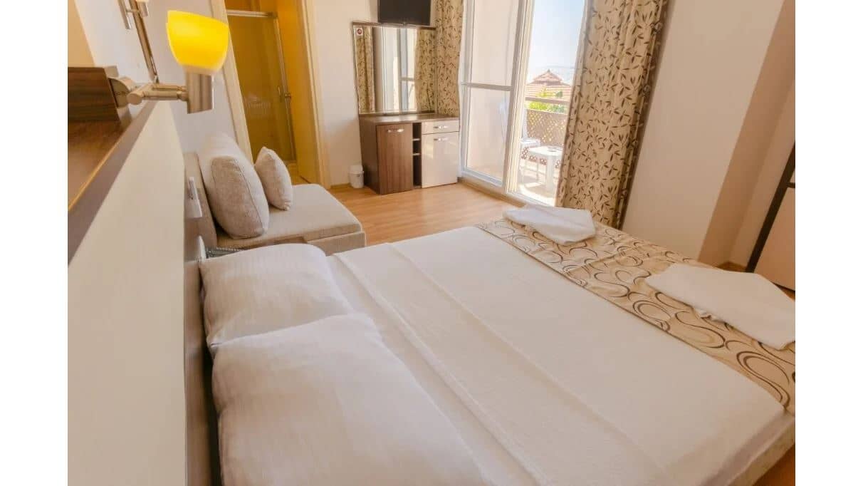 rooms-standard-room