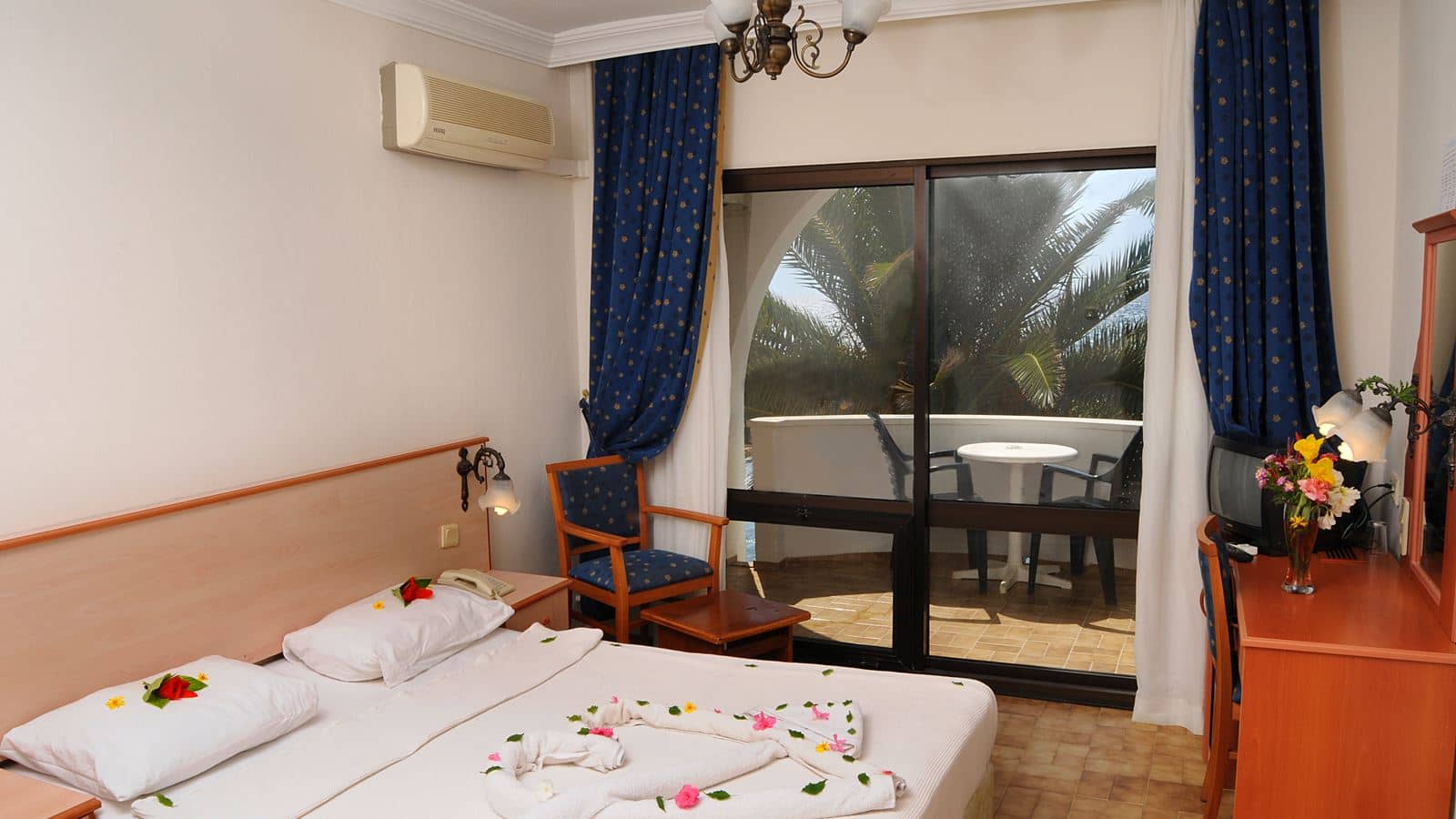 rooms-family-room