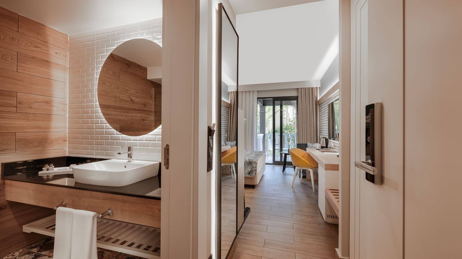 rooms-family-room-with-bunkbed