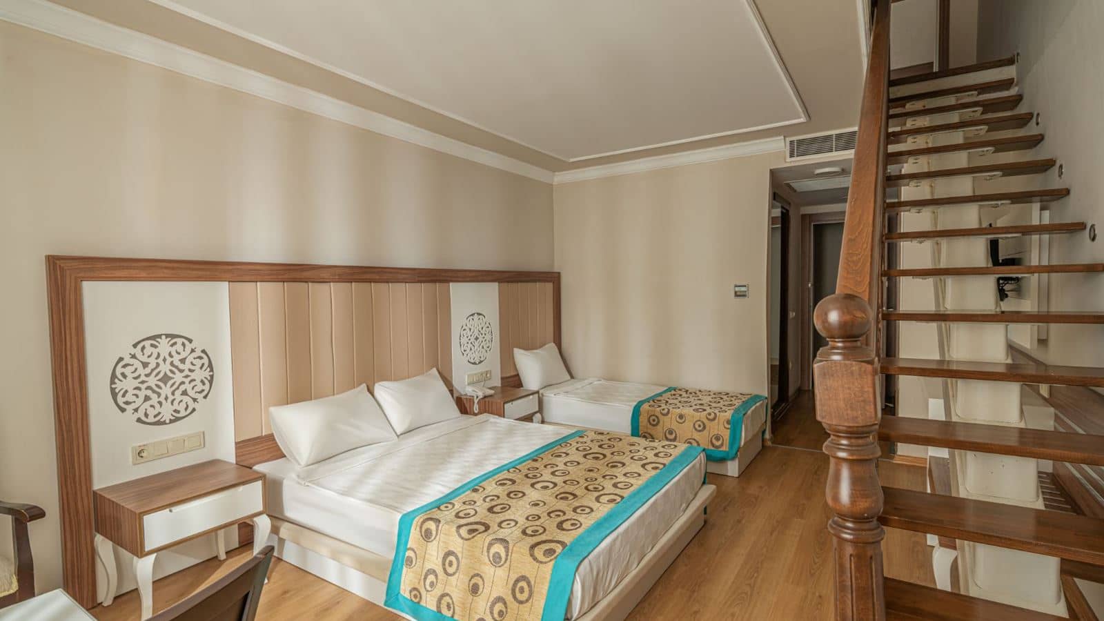 rooms-duplex-room