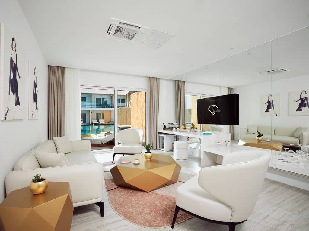 rooms-aphel-lagoon-duplex-swipup-suite