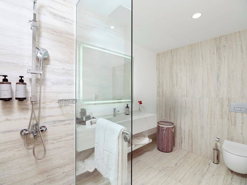 rooms-pearl-large-room