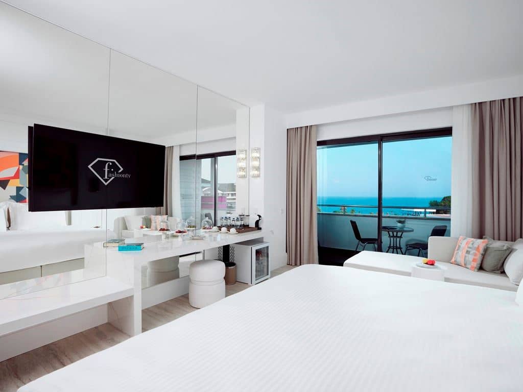 rooms-pearl-room-sea-view