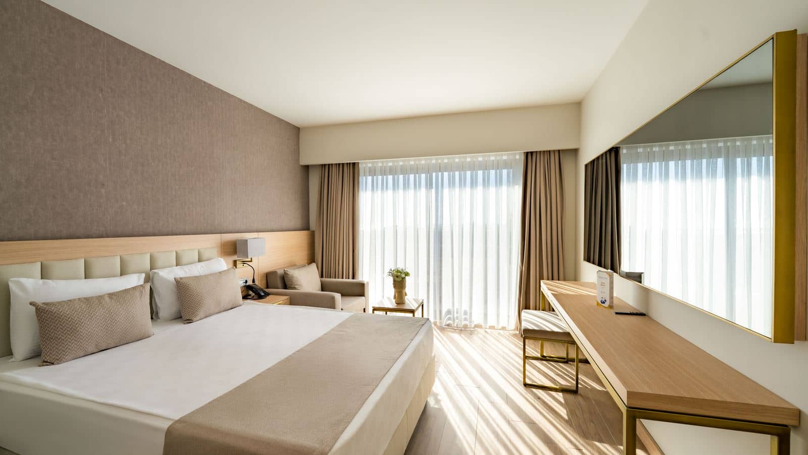 rooms-family-comfort-room