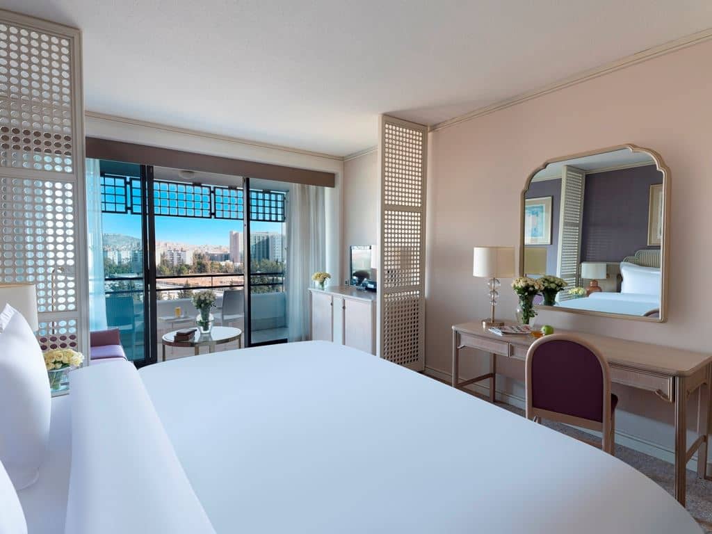 rooms-standard-room-land-view