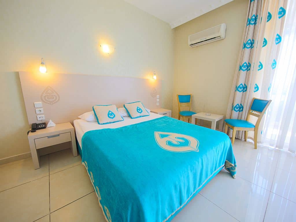 rooms-standard-room