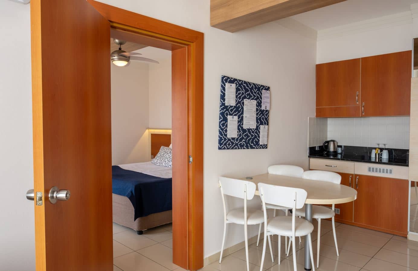 rooms-family-room