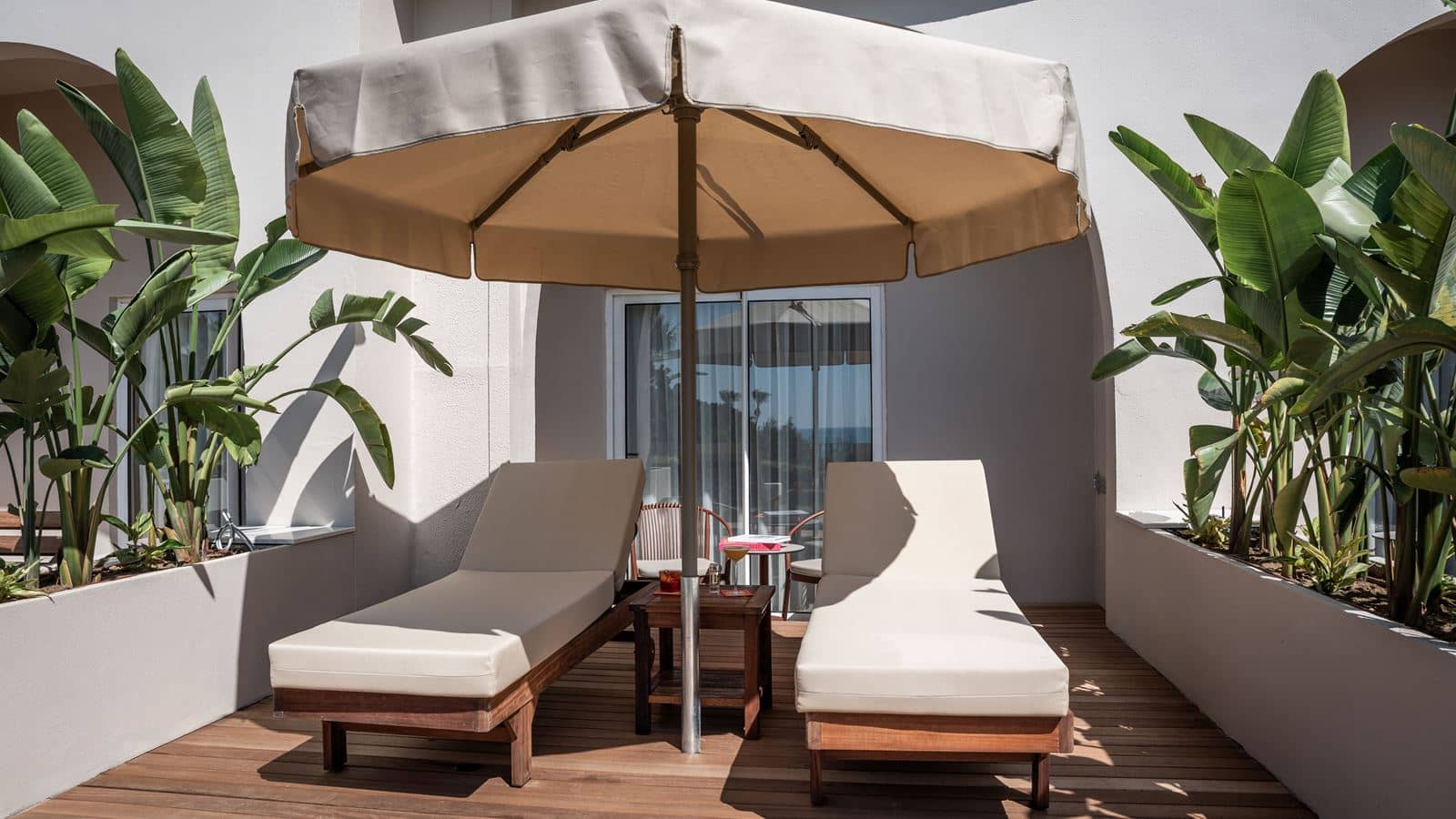 rooms-garden-up-sea-view